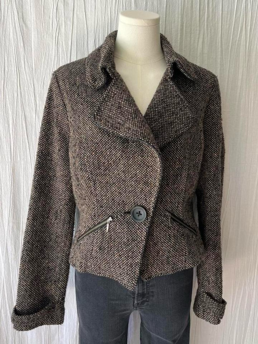 Cropped wool blend tailored  moto blazer size 6